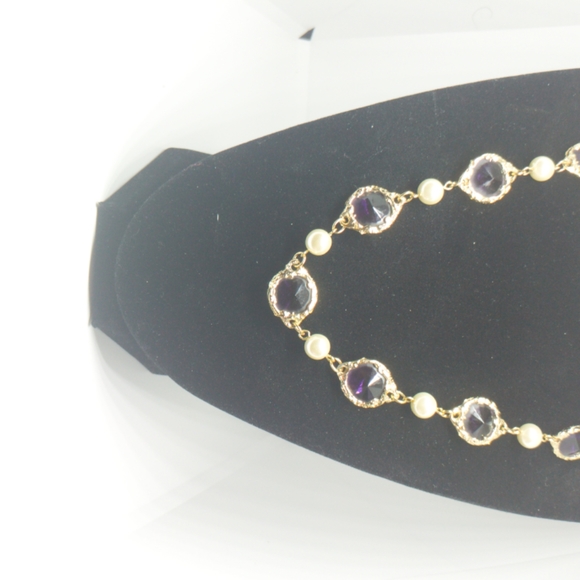 Deep purple Goldtone and Faux pearls necklace - Picture 2 of 8